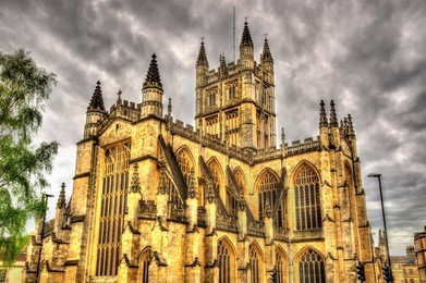 the abbey church of saint peter and saint paul in bath - england