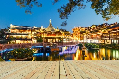 chinese traditional yuyuan garden building scenery in the evening,shanghai