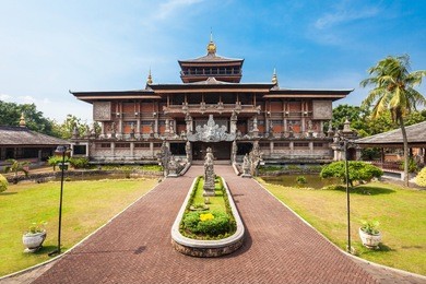 the balinese style indonesia museum, jakarta