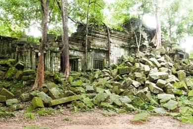 beng mealea temple, ruins in the middle of jungle, siem reap, cambodia