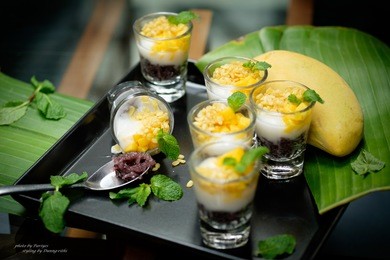 mango with sticky rice