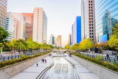 cheonggyecheon stream in seoul city , korea