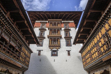 paro dzong, bhutan