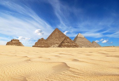 pyramids in giza 