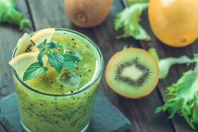 energy morning  green smoothie with kiwi and lemon.toned