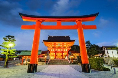 fushimi inari grand shrine in kyoto, japan.