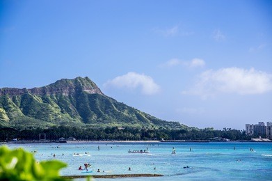 waikiki beach and diamond head