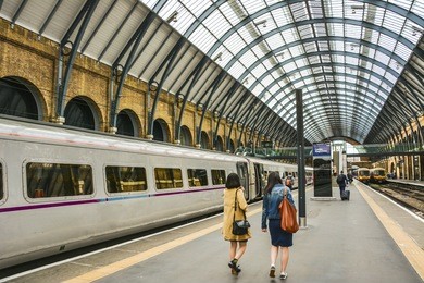 train station , king cross station platform