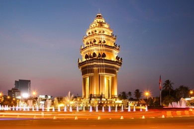 the twilight time at independence monument which is the one of landmark in phnom penh, cambodia