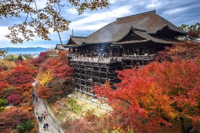 kiyomizu-dera in autumn, officially otowa-san kiyomizu-dera is an independent buddhist temple in eastern kyoto,japan.