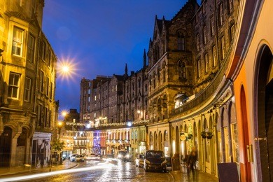 street view of the historic old town, edinburgh, scotland