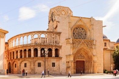 metropolitan cathedral-basilica of the assumption of our lady of valencia (western view from our lady square, with the apostles gate)