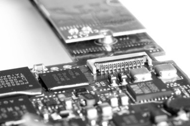 connector and transistor on a circuit board