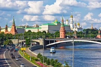 famous moscow kremlin and moskva river, russia