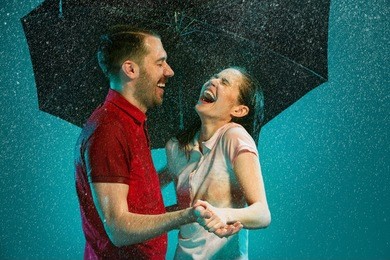 the loving couple in the rain