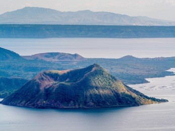 taal volcano , tagaytay , philippines