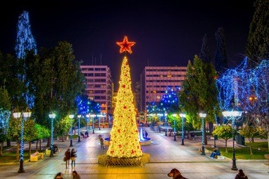 syntagma square in athens decorated for christmas