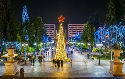 syntagma square in athens decorated for christmas