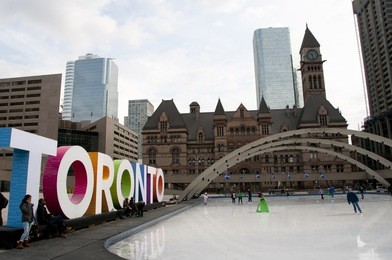 nathan phillips square - toronto - canada