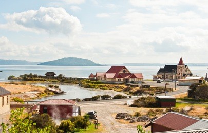 maori village