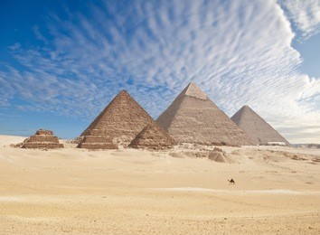 pyramids in giza 