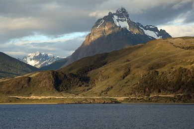 mountains seen from beagle channel, near ushuaia, argentina (tierra del fuego, patagonia)