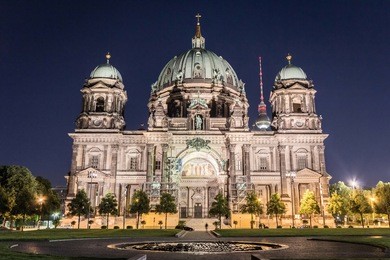 berlin cathedral (berliner dom) , tv tower (fernsehturm) at night