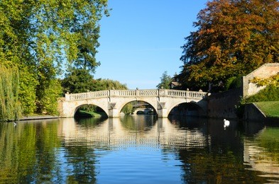 stone bridge over cam river in cambridge