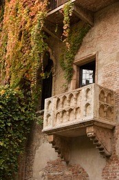 famous balcony on the house in verona claiming to be juliet's