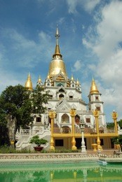 vietnam pagoda