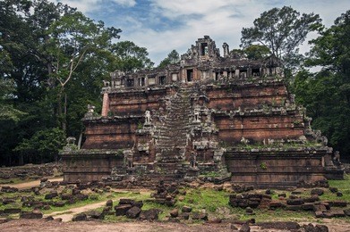 phimeanakas (angkor thom)