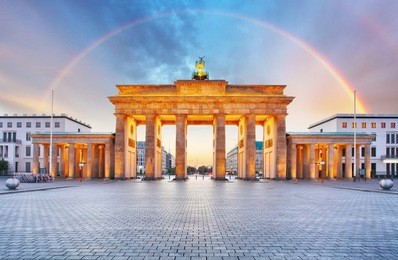 berlin brandenburger gate with rainbow.