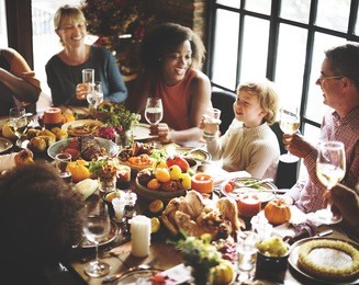 thanksgiving celebration tradition family dinner concept