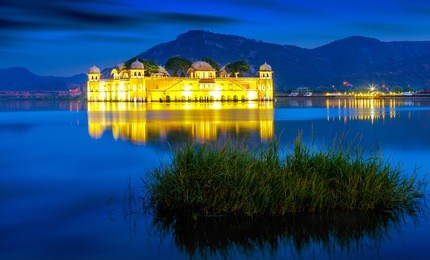 palace jal mahal at sunset. jal mahal (water palace) was built during the 18th century in the middle of man sager lake. jaipur, rajasthan, india, asia