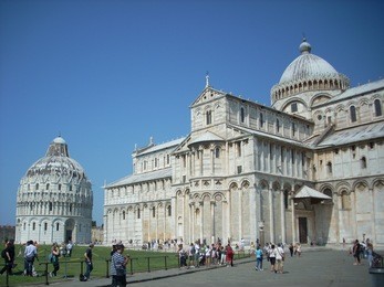 pisa cathedral view