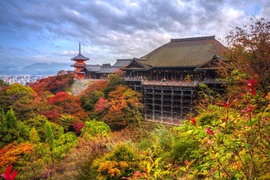kiyomizu-dera buddhist temple in kyoto during autumn season, japan