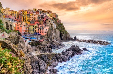 manarola fishing village, seascape in five lands, cinque terre national park, liguria, italy.