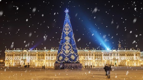 christmas st. petersburg. hermitage on palace square