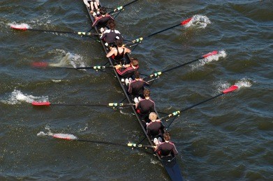 crew team in competition