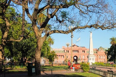 plaza de mayo buenos aires