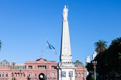 plaza de mayo buenos aires