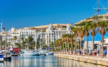 promenade in the marina of alicante - spain