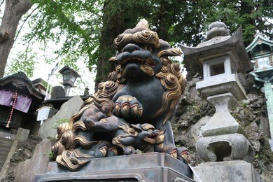 guardian lion narita-san shinsho-ji (shingon buddhist temple), narita, japan