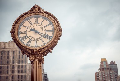 fifth avenue clock, new york. usa