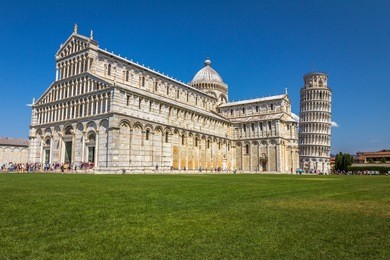 the cathedral of pisa and leaning tower