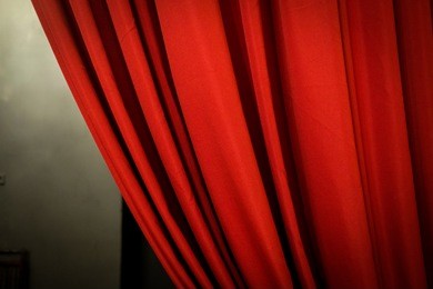red curtain