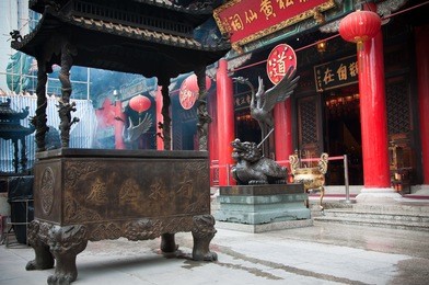 the sik sik yuen wong tai sin temple in kowloon, hong kong.