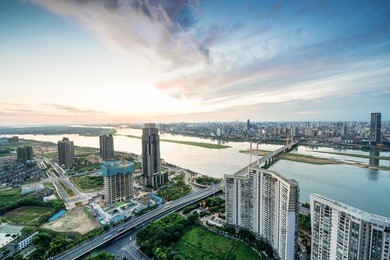 montreal city at night
