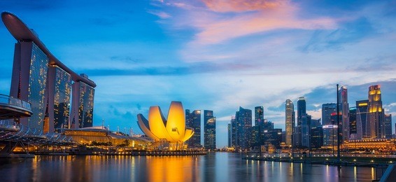 out side view for marina bay sand, buildng, hotel, office, bank and center of business in singapore with sunset