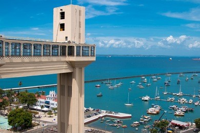 lacerda elevator famous tourist spot of salvador bahia